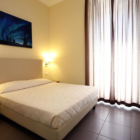 Hotel Ferton Milan Exterior photo