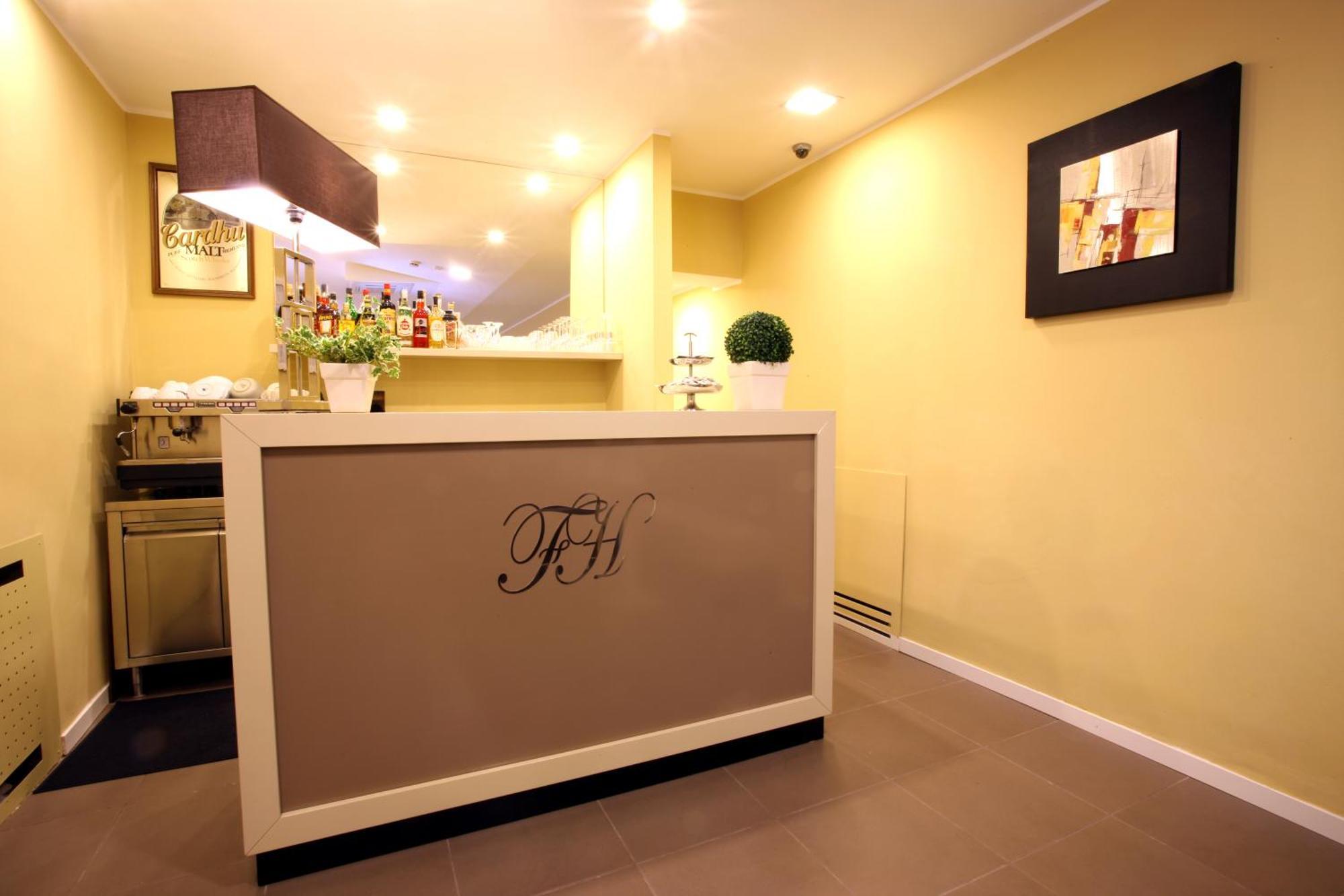 Hotel Ferton Milan Exterior photo