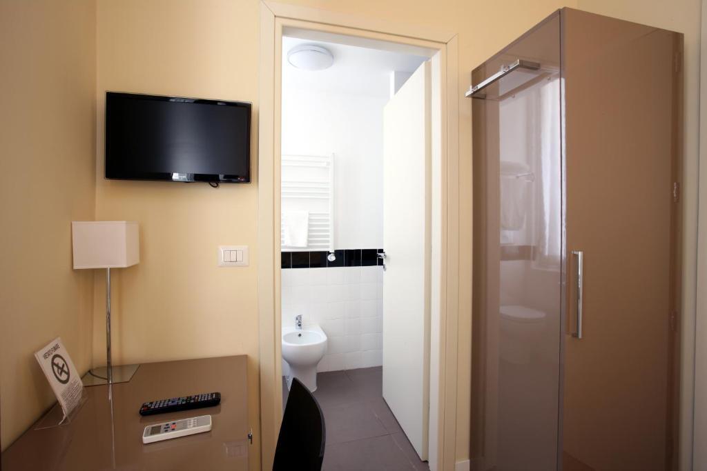 Hotel Ferton Milan Exterior photo